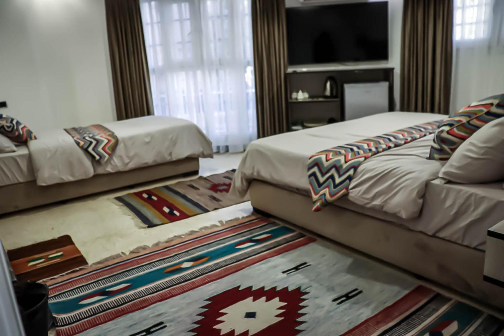 Celestia Boutique Inn - Boutique Stay Overlooking Jerash Ruins Jarash Habitación foto
